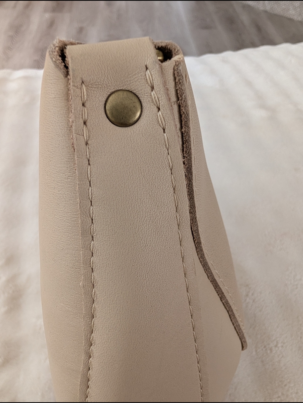 Portland Leather Goods Medium Koala Sling Bag Bone Leather NWT/NEW - Picture 6 of 7